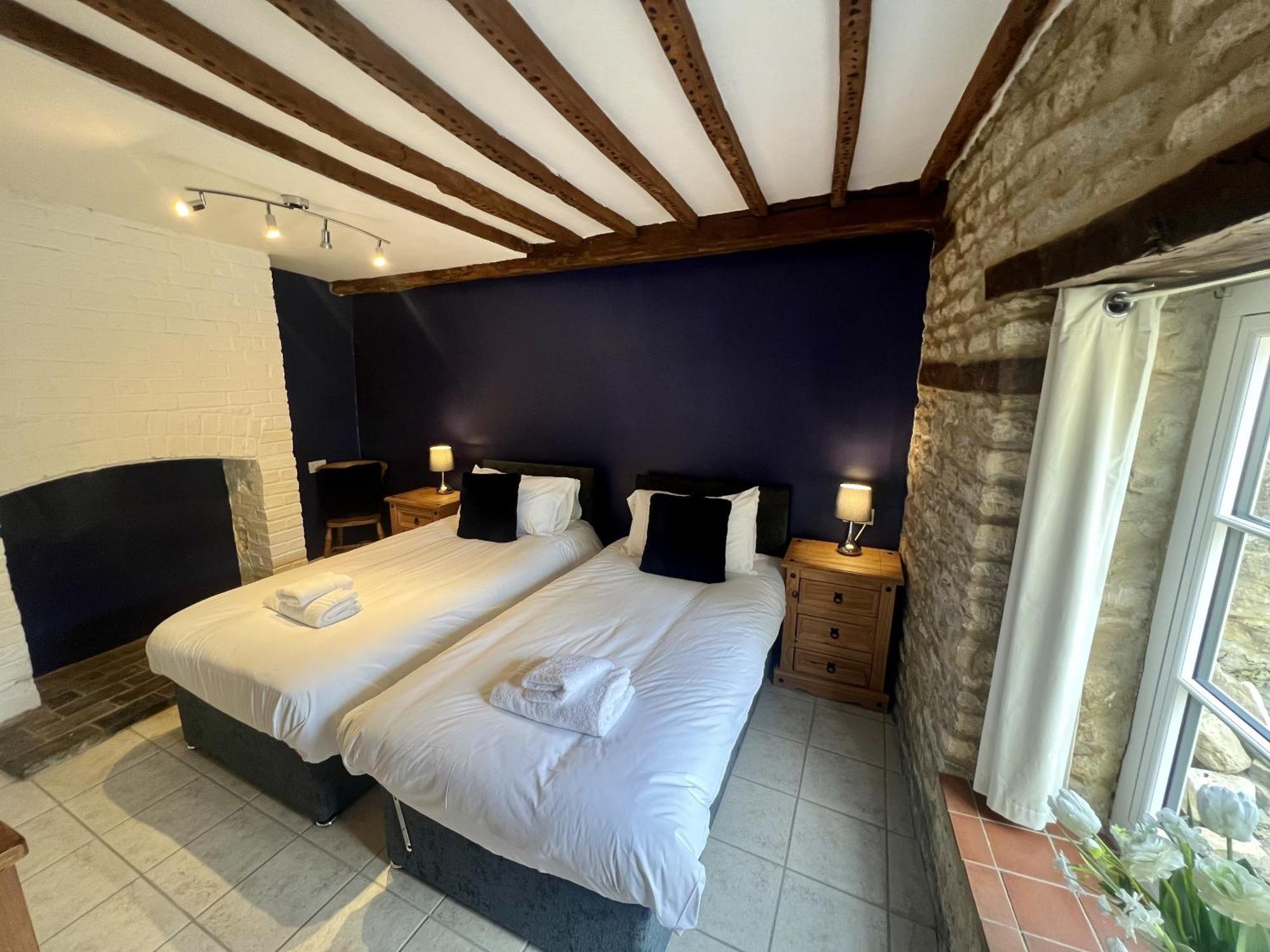 The Old Coach House Villa Witney Exterior foto